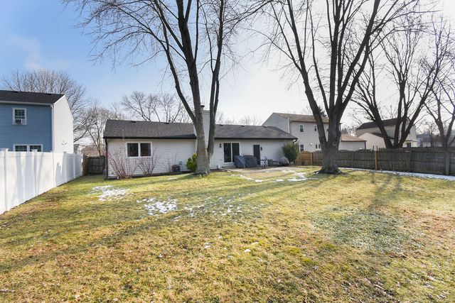 1406 River Oak Drive, Naperville, IL 60565