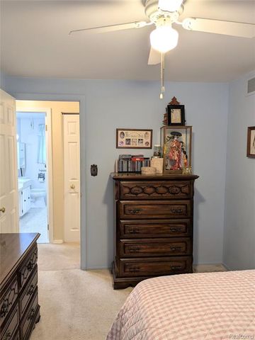 45860 Keding Street, Utica, MI 48317