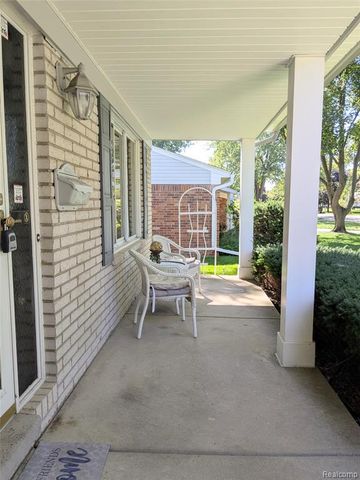 45860 Keding Street, Utica, MI 48317
