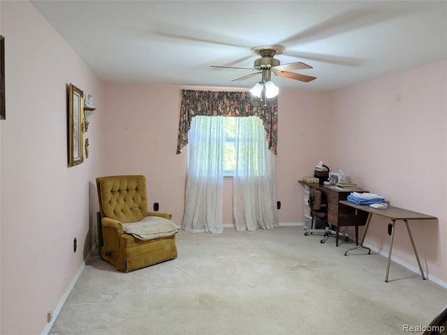 45860 Keding Street, Utica, MI 48317