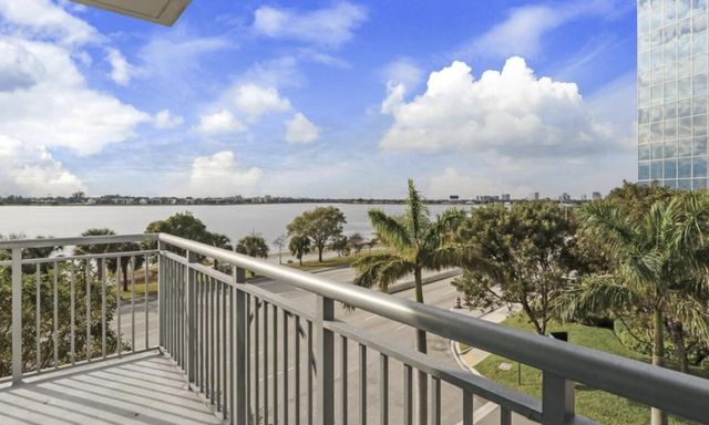300 S Australian Avenue, West Palm Beach, FL 33401