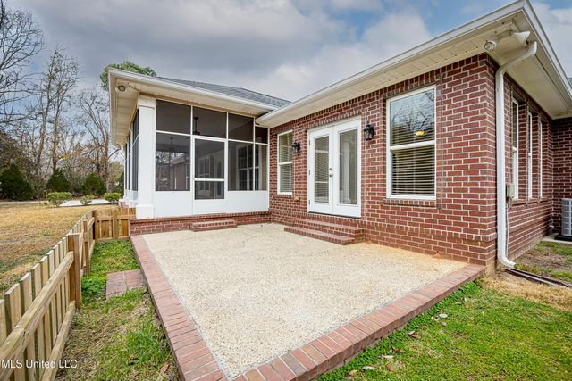 5851 Old Spanish Trail, Ocean Springs, MS 39564