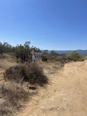 ., Hemet, CA 92544