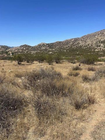 ., Hemet, CA 92544