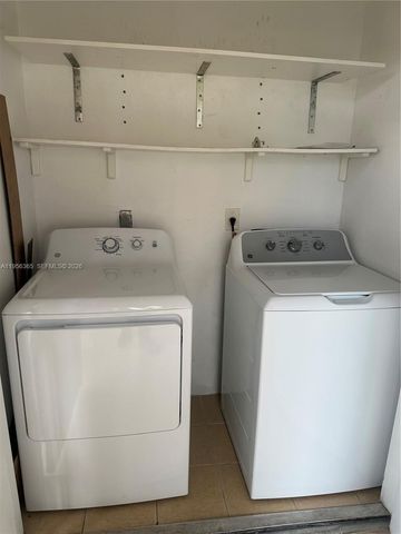 15560 SW 104th Ter 625, Miami, FL 33196