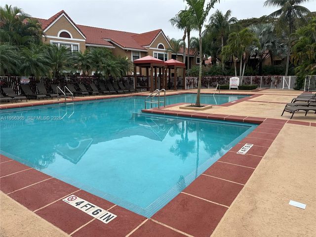 15560 SW 104th Ter 625, Miami, FL 33196