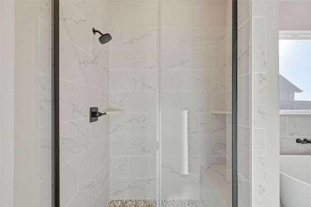 136 Grey Wolf, Godley, TX 76044