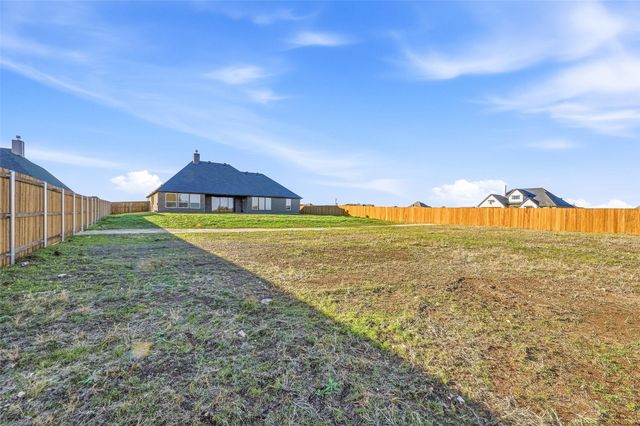 136 Grey Wolf, Godley, TX 76044