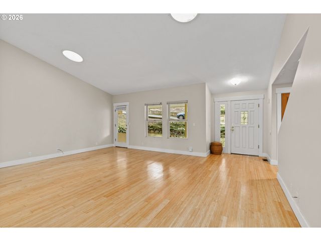 3283 STONEY RIDGE Rd, Eugene, OR 97405