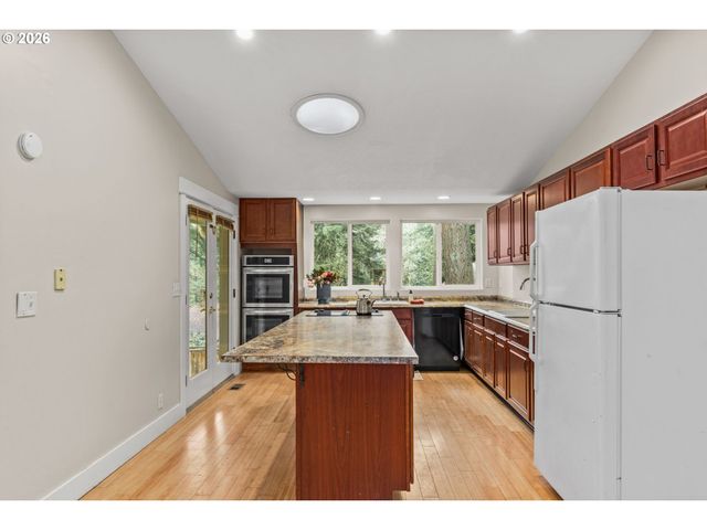 3283 STONEY RIDGE Rd, Eugene, OR 97405