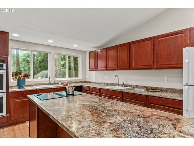 3283 STONEY RIDGE Rd, Eugene, OR 97405