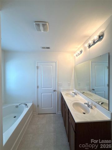 354 Cornielle Lane, Charlotte, NC 28216