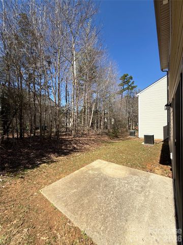 354 Cornielle Lane, Charlotte, NC 28216