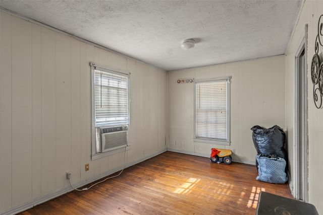 1301 E Ramsey Avenue, Fort Worth, TX 76104