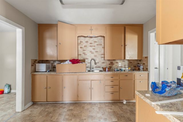1301 E Ramsey Avenue, Fort Worth, TX 76104