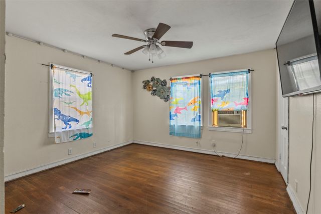 1301 E Ramsey Avenue, Fort Worth, TX 76104
