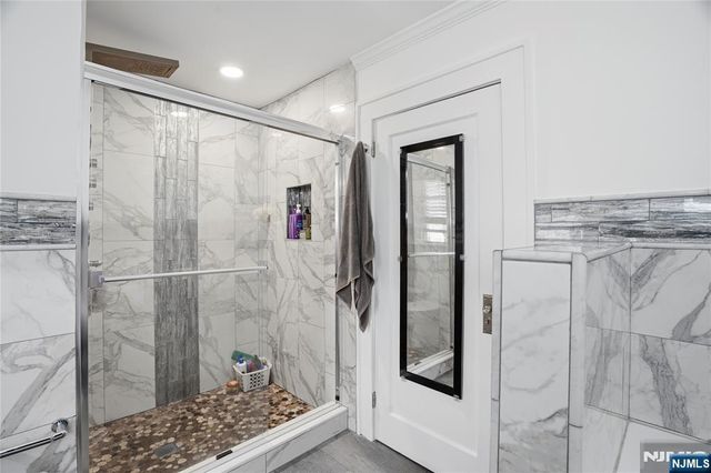 351 Griggs Avenue, Teaneck, NJ 07666