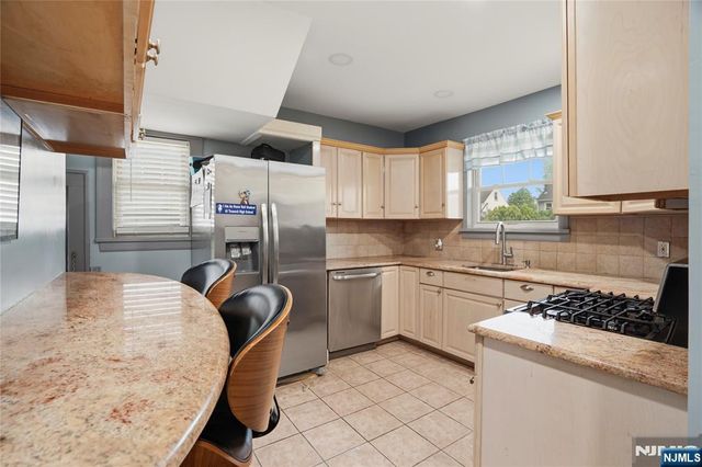 351 Griggs Avenue, Teaneck, NJ 07666