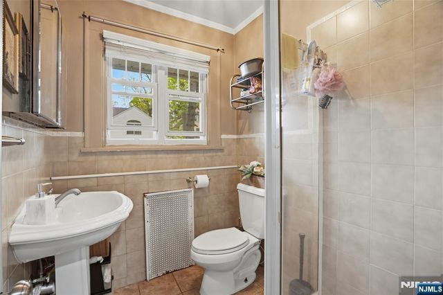 351 Griggs Avenue, Teaneck, NJ 07666