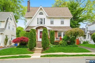 351 Griggs Avenue, Teaneck, NJ 07666