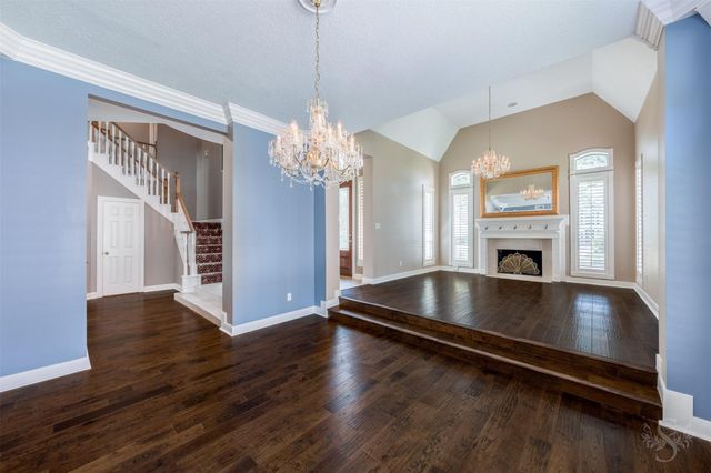3722 Springhill Ln, Sugar Land, TX 77479
