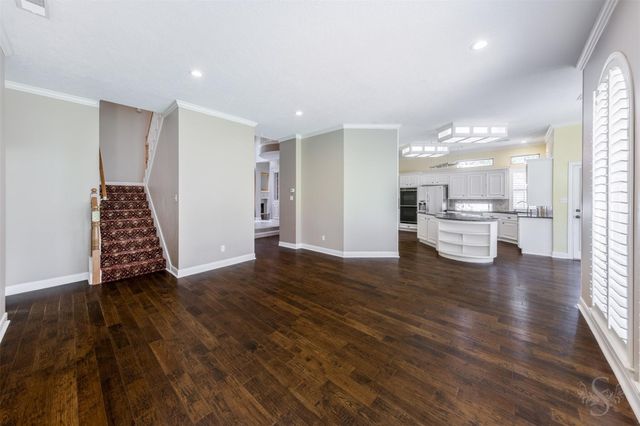 3722 Springhill Ln, Sugar Land, TX 77479