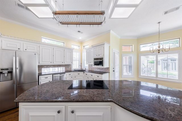 3722 Springhill Ln, Sugar Land, TX 77479