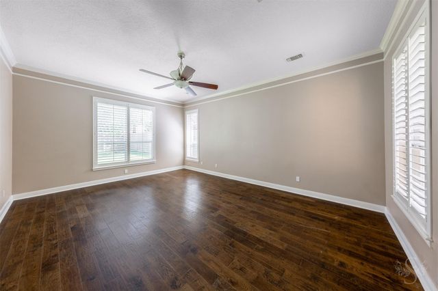 3722 Springhill Ln, Sugar Land, TX 77479
