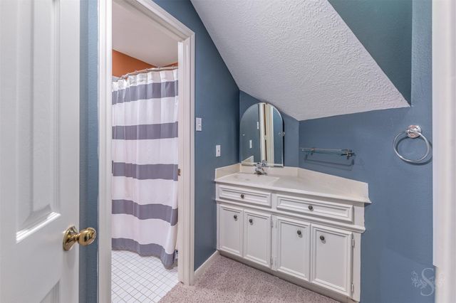3722 Springhill Ln, Sugar Land, TX 77479