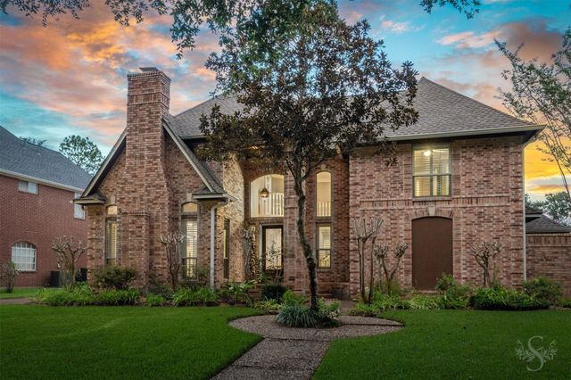 3722 Springhill Ln, Sugar Land, TX 77479