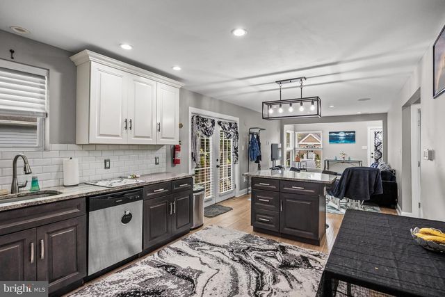 124 WASHINGTON, Mount Ephraim, NJ 08059