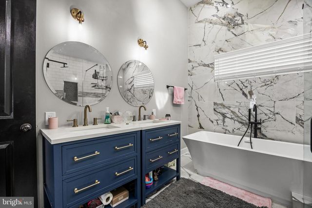 124 WASHINGTON, Mount Ephraim, NJ 08059
