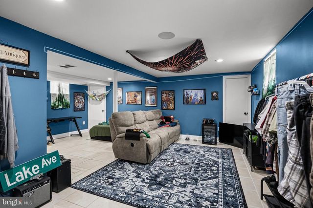 124 WASHINGTON, Mount Ephraim, NJ 08059