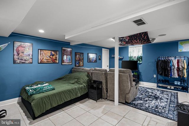 124 WASHINGTON, Mount Ephraim, NJ 08059