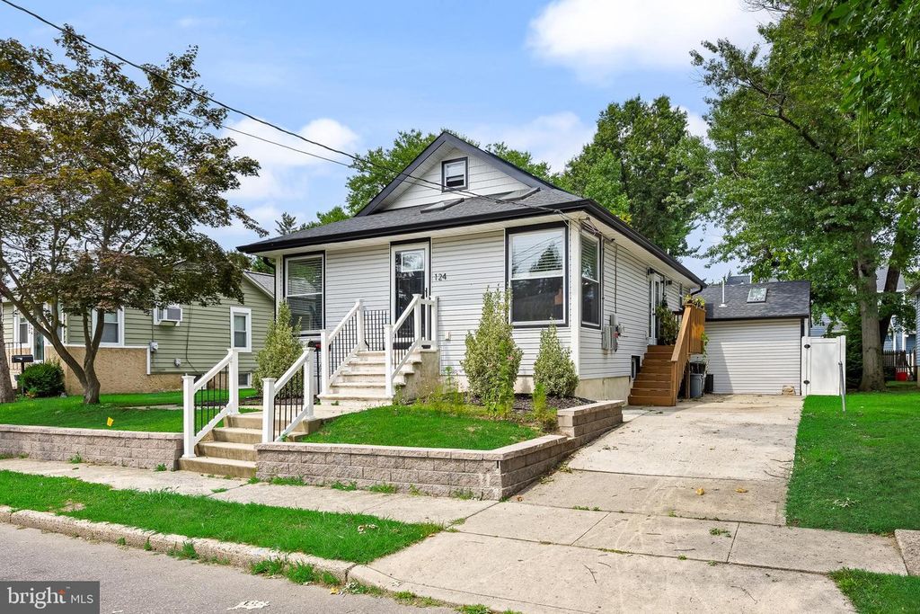 124 WASHINGTON, Mount Ephraim, NJ 08059