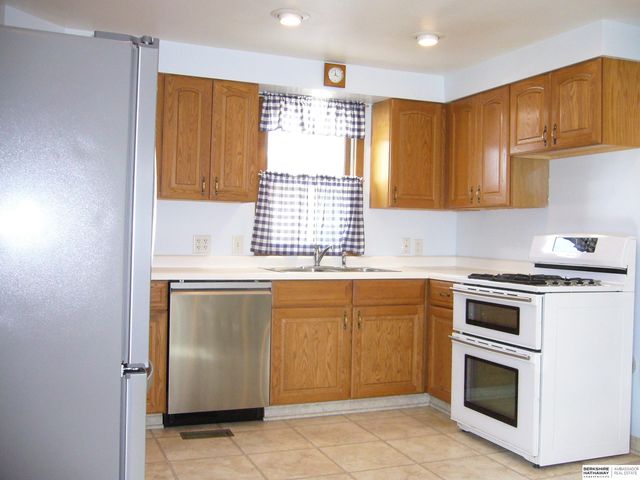 6242 S 36 Avenue, Omaha, NE 68107