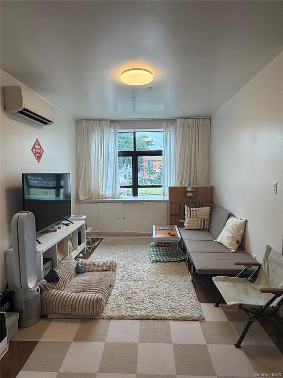 22-30 College Point Boulevard 3B, College Point, NY 11356 — photo 2