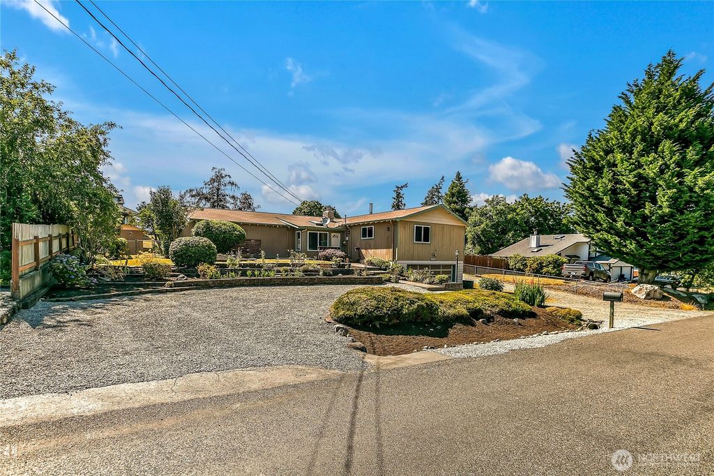 622 119th Avenue E, Edgewood, WA 98372