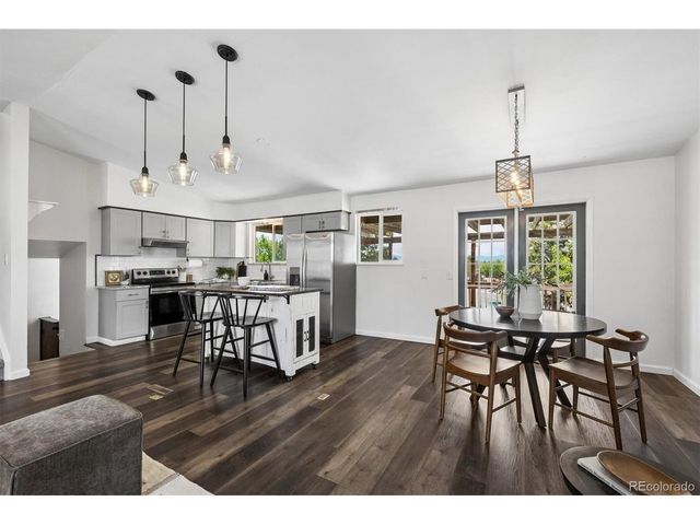 4301 S Evanston Ct, Aurora, CO 80015