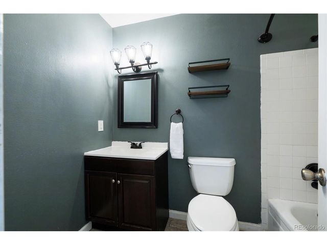 4301 S Evanston Ct, Aurora, CO 80015