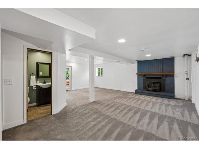 4301 S Evanston Ct, Aurora, CO 80015
