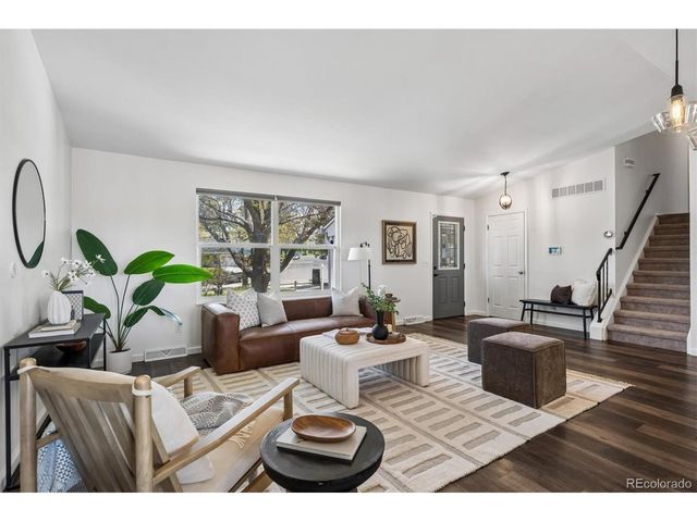 4301 S Evanston Ct, Aurora, CO 80015