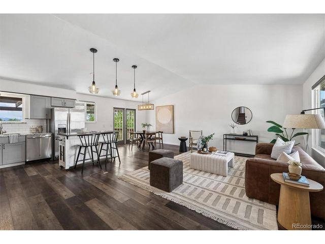 4301 S Evanston Ct, Aurora, CO 80015