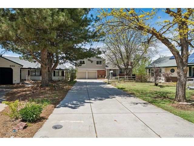 4301 S Evanston Ct, Aurora, CO 80015