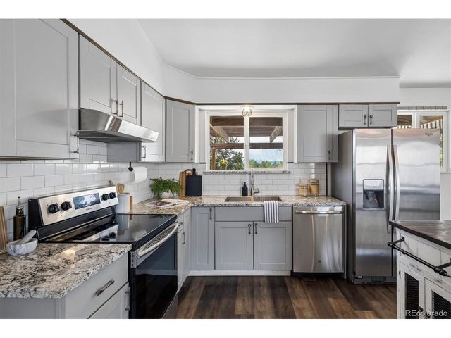 4301 S Evanston Ct, Aurora, CO 80015