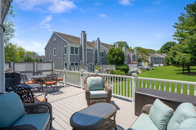 36 Sea Court Lane, Port Jefferson, NY 11777