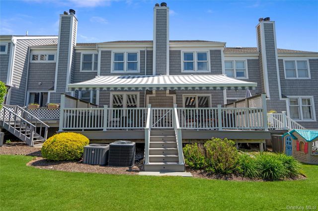36 Sea Court Lane, Port Jefferson, NY 11777