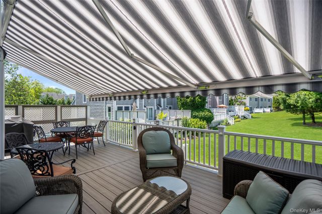 36 Sea Court Lane, Port Jefferson, NY 11777