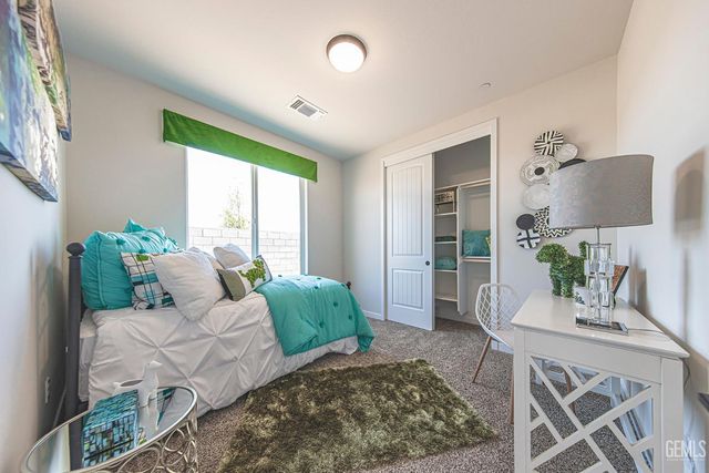 11020 Alcazar Avenue, Bakersfield, CA 93311