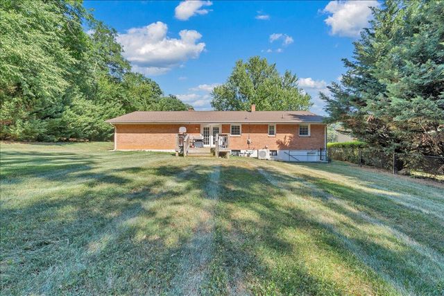 3101 Kershaw RD NW, Roanoke, VA 24017